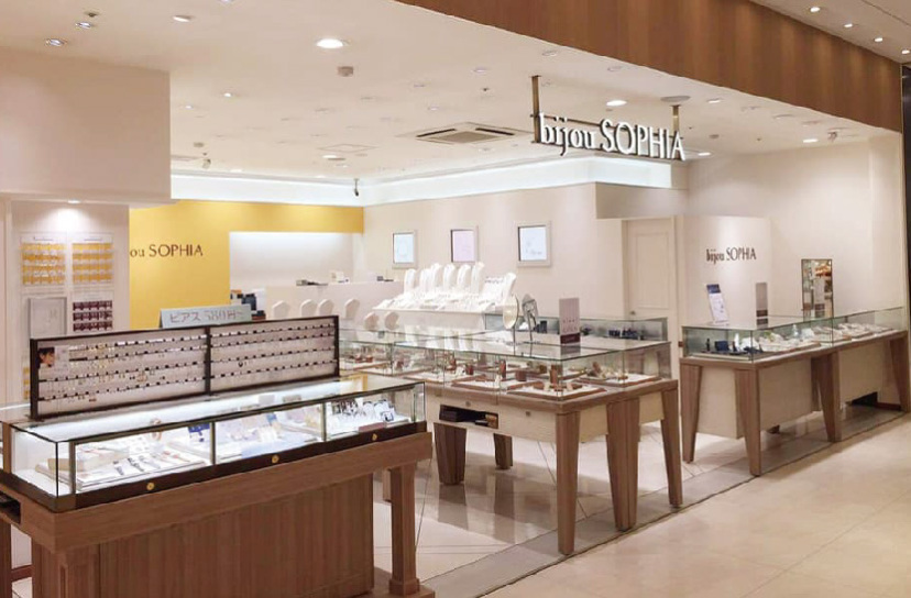 bijou SOPHIA アミュプラザ鹿児島店（フェスタリア ビジュソフィア）