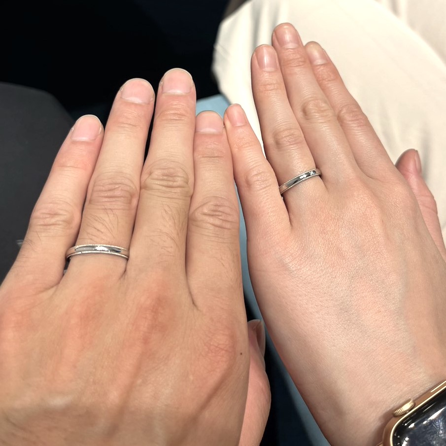 銀座ダイヤモンドシライシ 梅田ハービス店_試着写真（結婚指輪・婚約指輪）