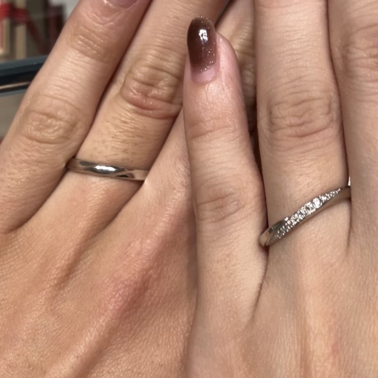 銀座ダイヤモンドシライシ 新宿本店_試着写真（結婚指輪・婚約指輪）
