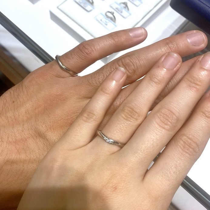 エクセルコ ダイヤモンド 沖縄パルコシティ店_試着写真（結婚指輪・婚約指輪）