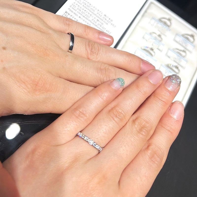 エクセルコ ダイヤモンド 神戸店_試着写真（結婚指輪・婚約指輪）