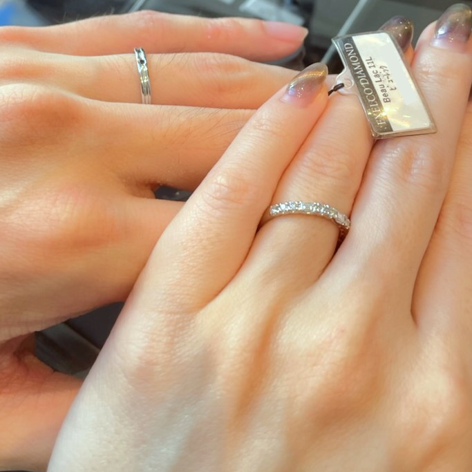 エクセルコ ダイヤモンド 東京本店_試着写真（結婚指輪・婚約指輪）