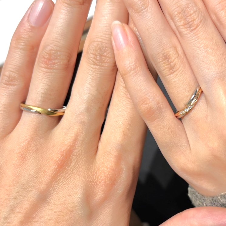 銀座ダイヤモンドシライシ 横浜ランドマークプラザ店_試着写真（結婚指輪・婚約指輪）