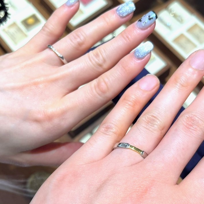 ビジュピコ 表参道店_試着写真（結婚指輪・婚約指輪）