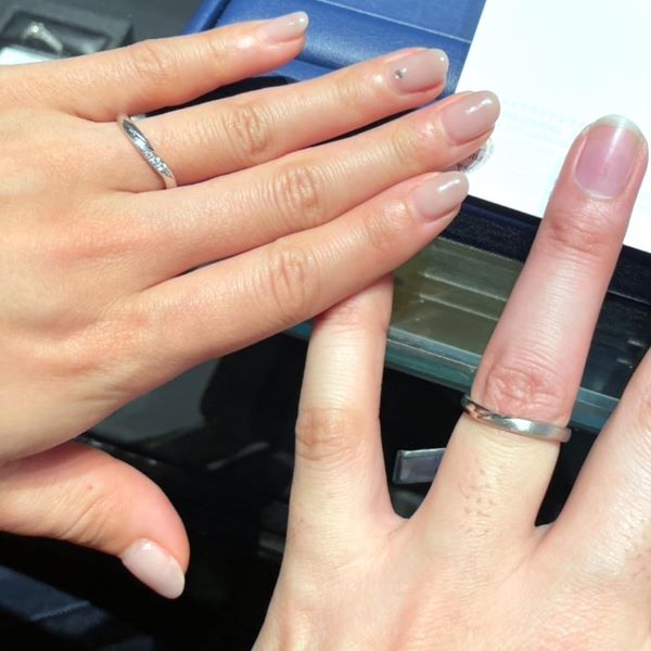 銀座ダイヤモンドシライシ 小倉店_試着写真（結婚指輪・婚約指輪）