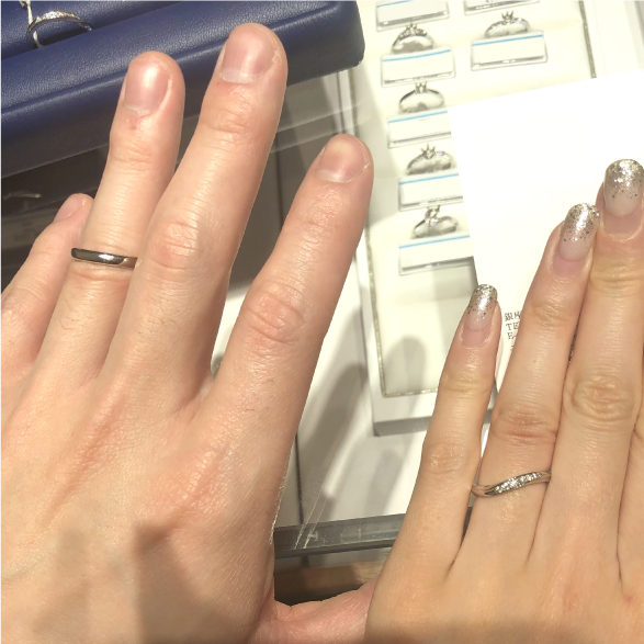 銀座ダイヤモンドシライシ 池袋パルコ店_試着写真（結婚指輪・婚約指輪）