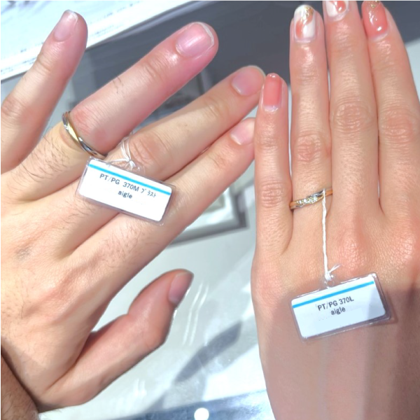 銀座ダイヤモンドシライシ 銀座本店_試着写真（結婚指輪・婚約指輪）