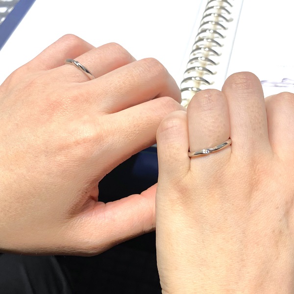 エクセルコ ダイヤモンド 横浜ランドマークプラザ店_試着写真（結婚指輪・婚約指輪）