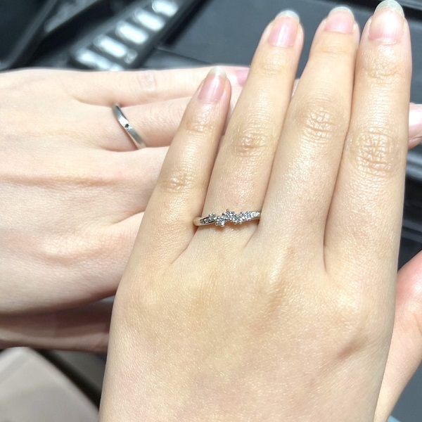 エクセルコ ダイヤモンド 横浜ランドマークプラザ店_試着写真（結婚指輪・婚約指輪）