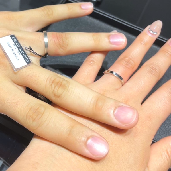 エクセルコ ダイヤモンド 名古屋ユニモール店_試着写真（結婚指輪・婚約指輪）