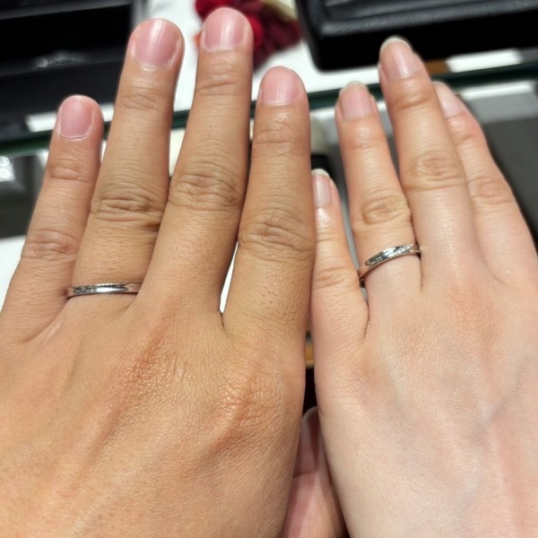 エクセルコ ダイヤモンド 広島店_試着写真（結婚指輪・婚約指輪）