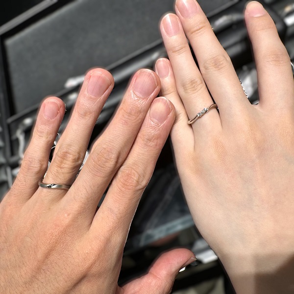 エクセルコ ダイヤモンド 梅田ハービス店_試着写真（結婚指輪・婚約指輪）