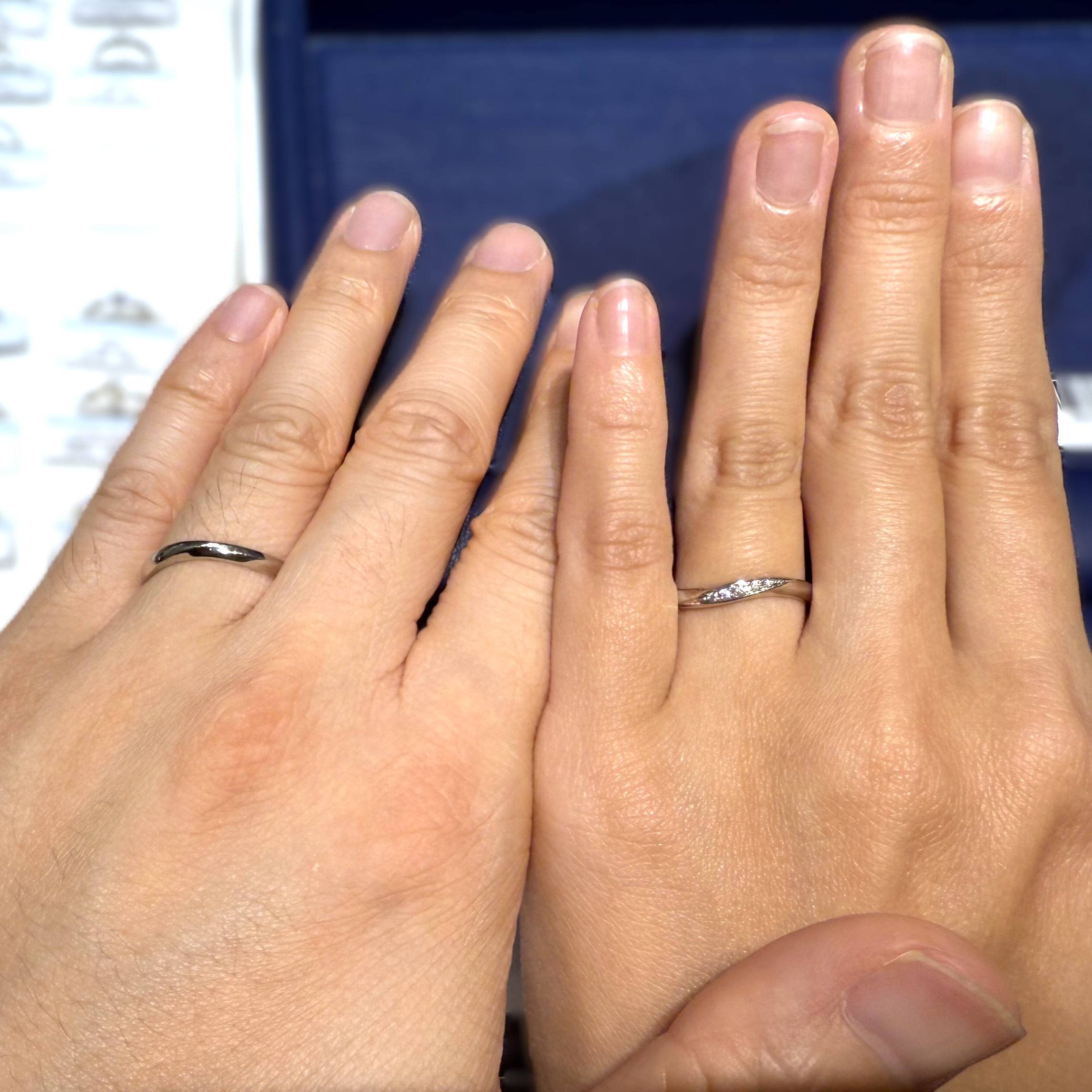 銀座ダイヤモンドシライシ 銀座本店_試着写真（結婚指輪・婚約指輪）