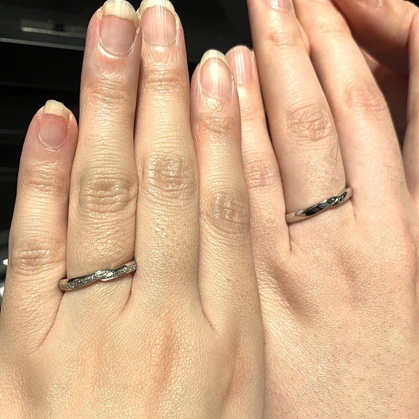 エクセルコ ダイヤモンド 大宮店_試着写真（結婚指輪・婚約指輪）