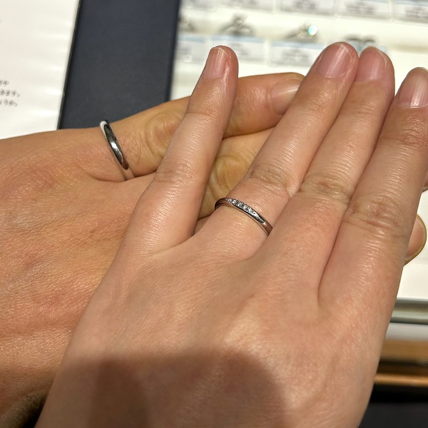 銀座ダイヤモンドシライシ 仙台本店_試着写真（結婚指輪・婚約指輪）