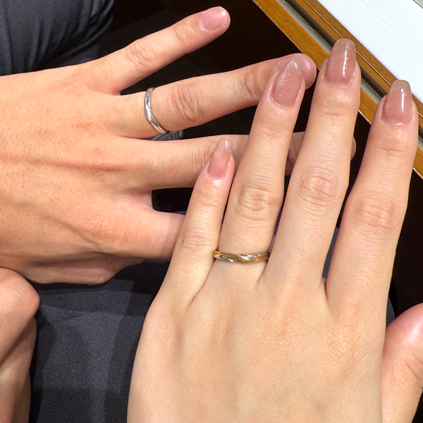 銀座ダイヤモンドシライシ 広島本店_試着写真（結婚指輪・婚約指輪）