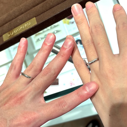 ビジュピコ 大阪店_試着写真（結婚指輪・婚約指輪）