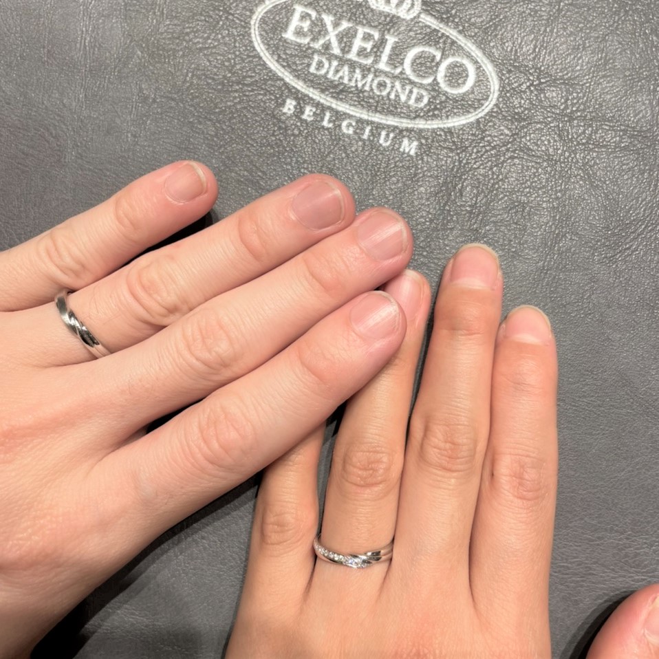 エクセルコ ダイヤモンド 梅田ハービス店_試着写真（結婚指輪・婚約指輪）