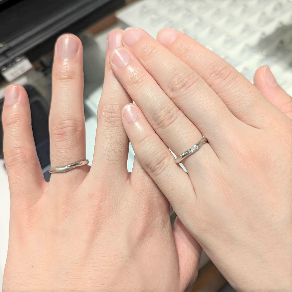 エクセルコ ダイヤモンド ららぽーと沼津店_試着写真（結婚指輪・婚約指輪）