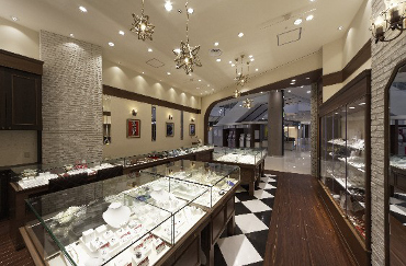 NOBLE COURT 東員店_2